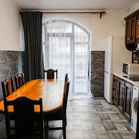 карпатська вершина 3*