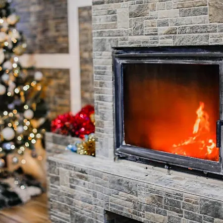 карпатська вершина بيت ضيافة ياريمتشي