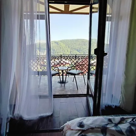 карпатська вершина 3*