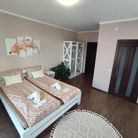 карпатська вершина بيت ضيافة ياريمتشي