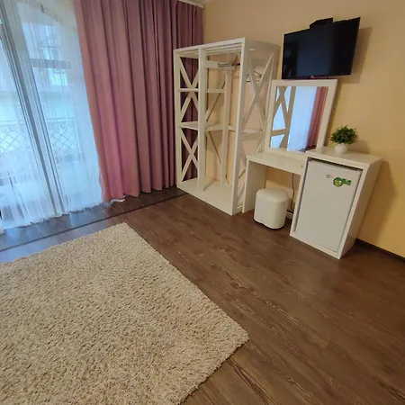 карпатська вершина بيت ضيافة ياريمتشي